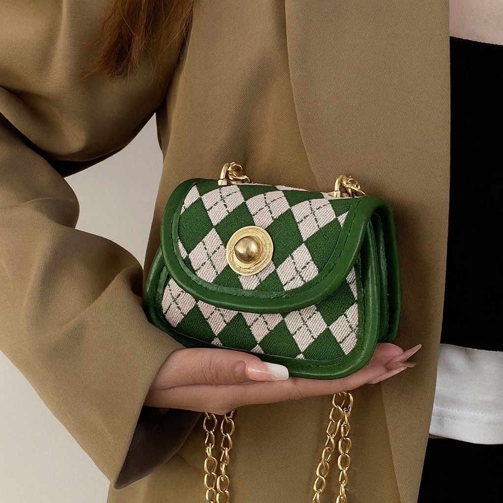 Chic Mini Argyle Crossbody Bag with Gold Chain Strap