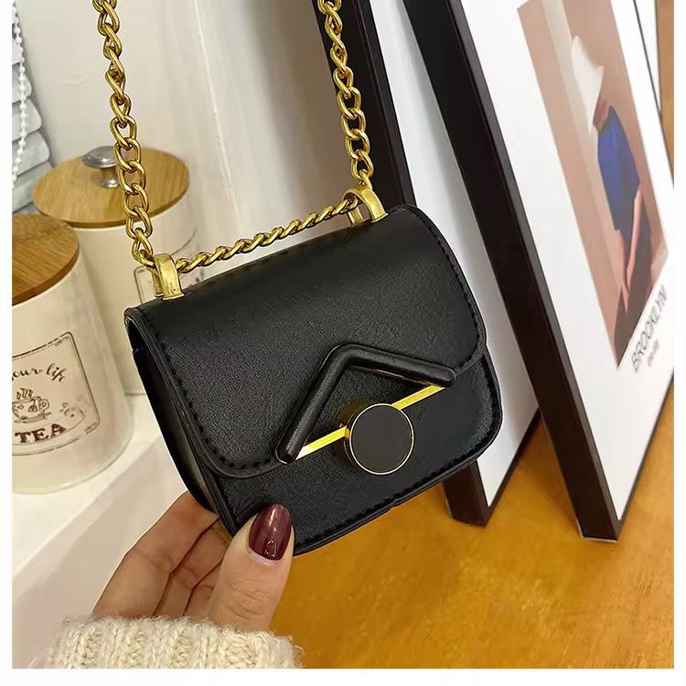 Elegant Mini Crossbody Bag with Gold Chain Strap Stylish Small Shoulder Bag for Women