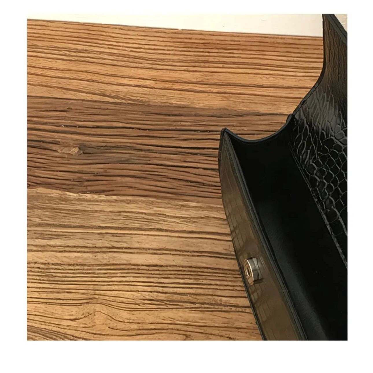 Elegant Croc Pattern Mini Handbag with Chain Strap – Black