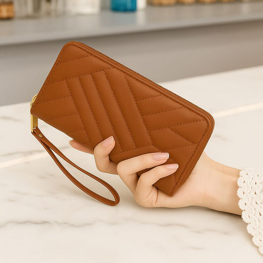 Luxury Quilted Leather Wallet for Women – Elegant Zipper Clutch Purse with Wrist Strap
