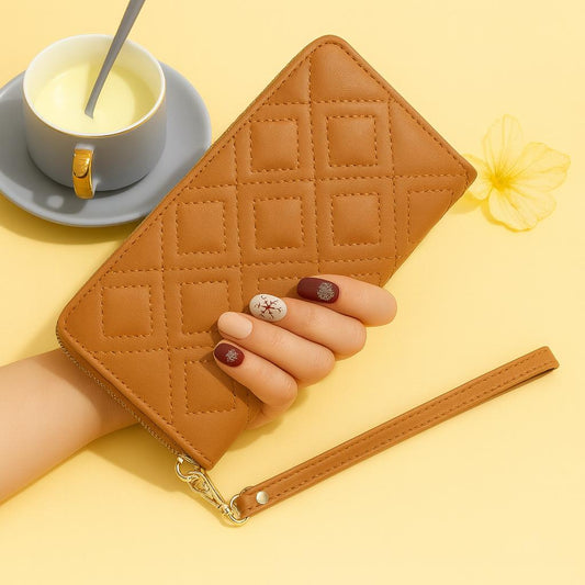 Elegant Quilted PU Leather Wallet  Premium Zipper Clutch Purse with Wrist Strap for Women