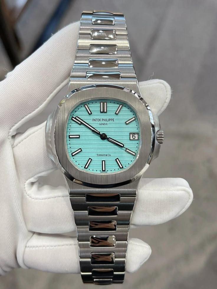 Patek Philippe Luxury Watch – Classic Multipal Dial