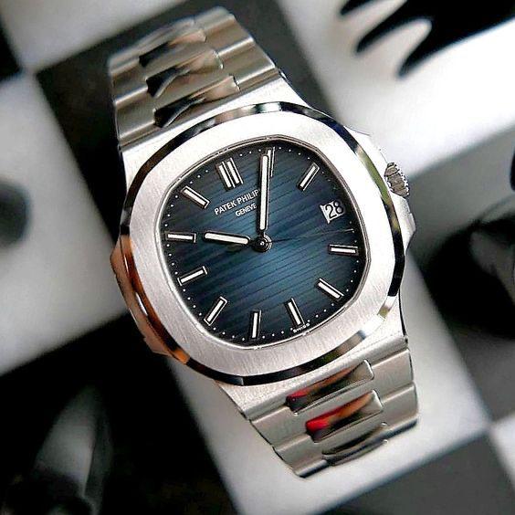 Patek Philippe Luxury Watch – Classic Multipal Dial