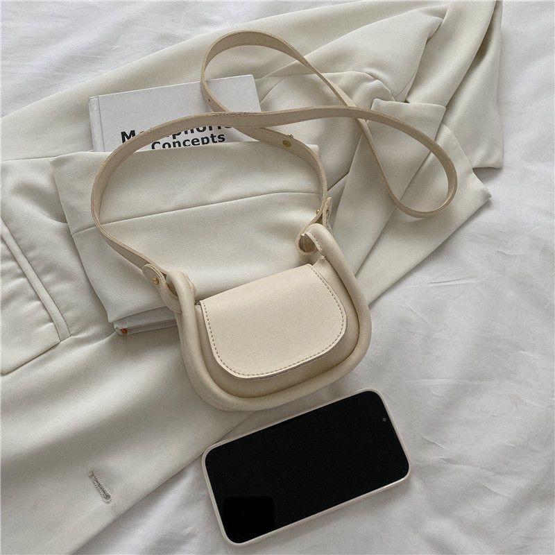 Minimalist White Saddle Crossbody Bag  Compact Leather Shoulder Purse (14×11×10 cm)